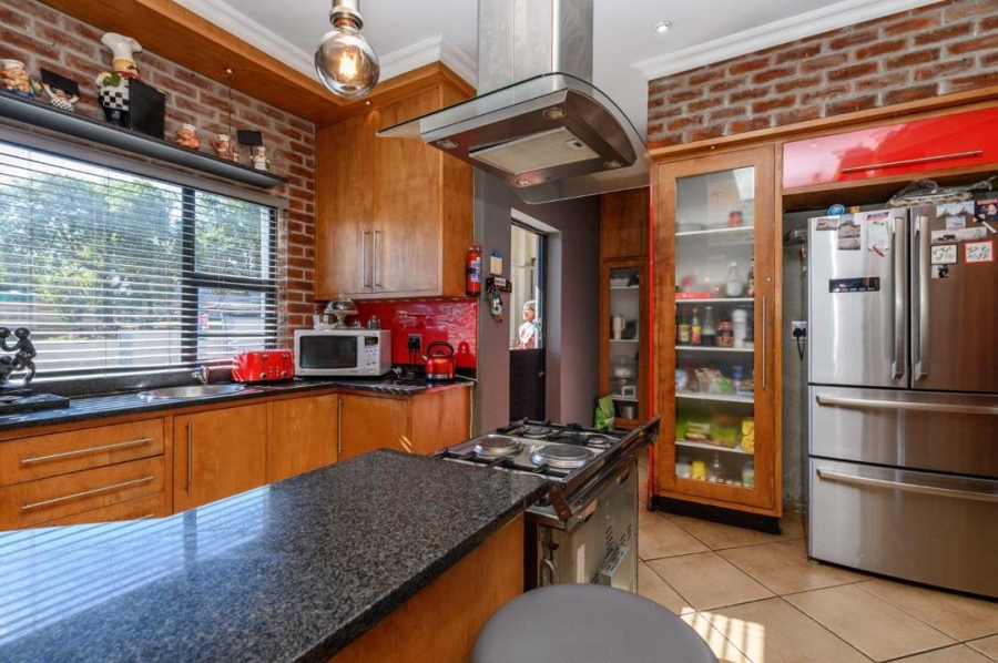 5 Bedroom Property for Sale in Van Riebeeck Hoogte Eastern Cape